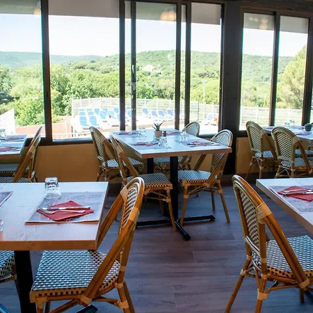 Montana Parc - Golfe De St Tropez - Maeva Campsite Gassin