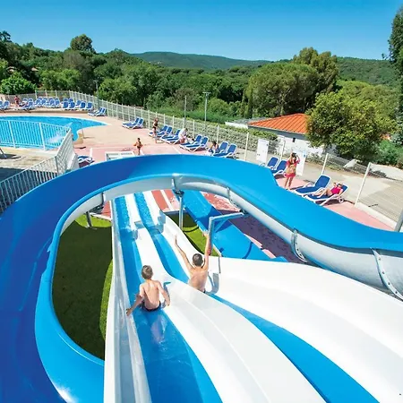Campsite Montana Parc - Golfe De St Tropez - Maeva 4*